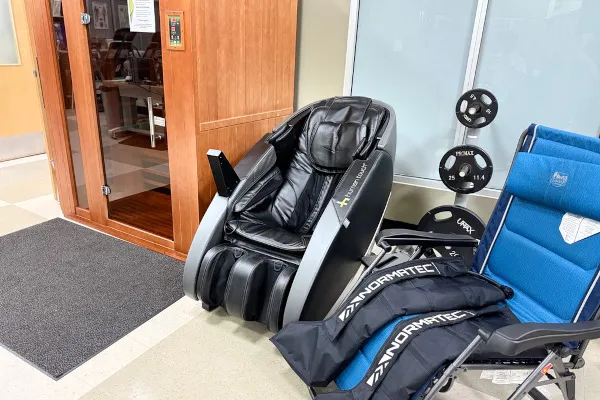 The REPTD recovery room with compression therapy chairs